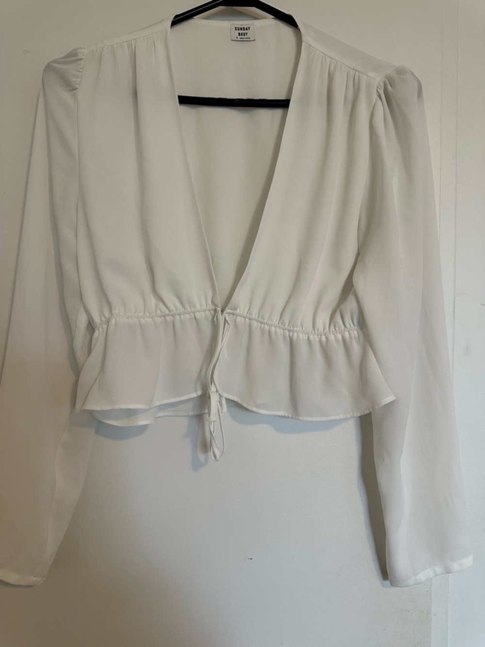 Aritzia Sunday Best white front tie cropped blouse